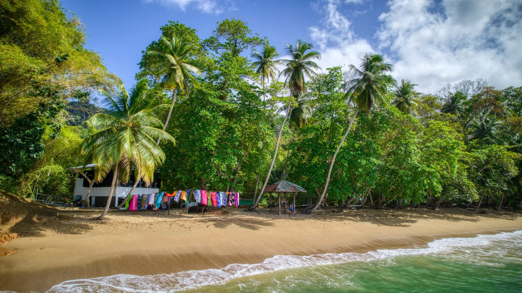 Strandleben an der Englishman's Bay auf Tobago