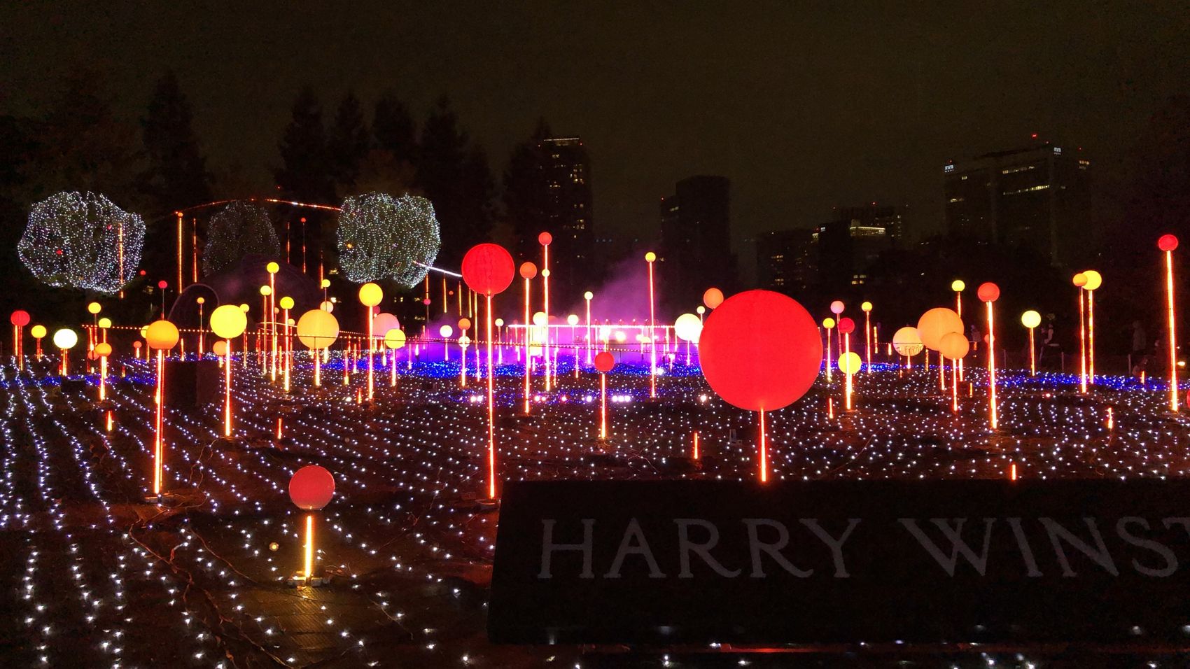 Starlight Garden in Rot und Gold
